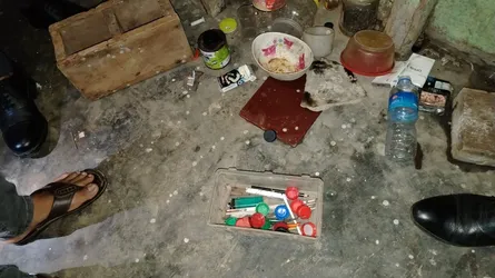ঈদের ছুটিতে বন্ধ রাঙ্গামাটির শাহ হাই স্কুলে মাদক সেবন, আটক ১