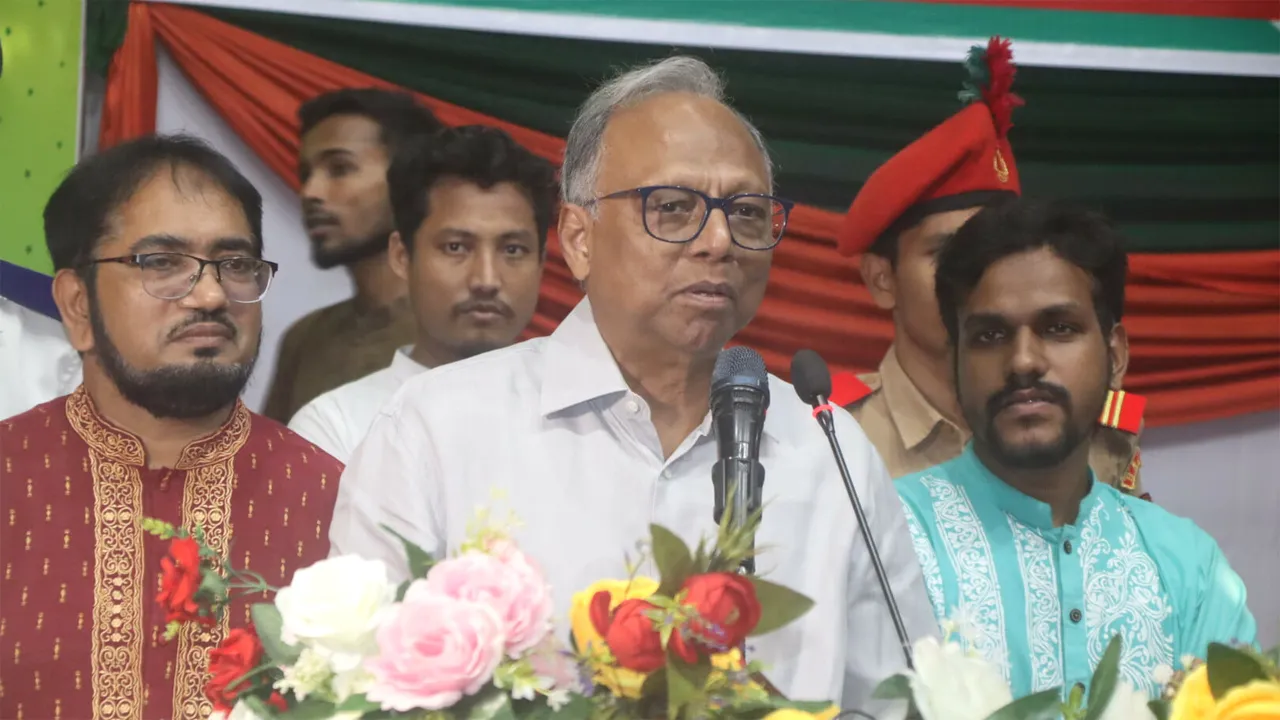 শুধু শাসক নয় শাসনব্যবস্থা পরিবর্তনের জন্য আন্দোলন হয়েছিল : মাহমুদুর রহমান