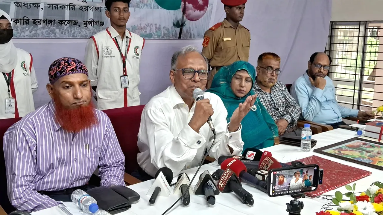 সংখ্যাগরিষ্ঠ জনগণকেই ‘জনশত্রু’ বানানো হয়েছিল : মাহমুদুর রহমান
