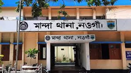 মান্দায় মোটরসাইকেল ও চার্জার ভ্যানের মুখোমুখি সংঘর্ষে নিহত যুবক