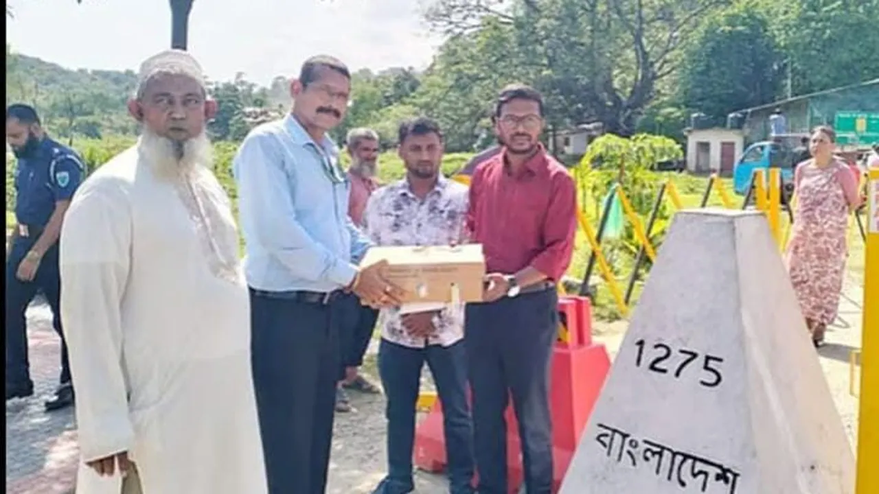 তামাবিল স্থলবন্দর দিয়ে ভারতে গেল প্রধান উপদেষ্টার উপহারের আম