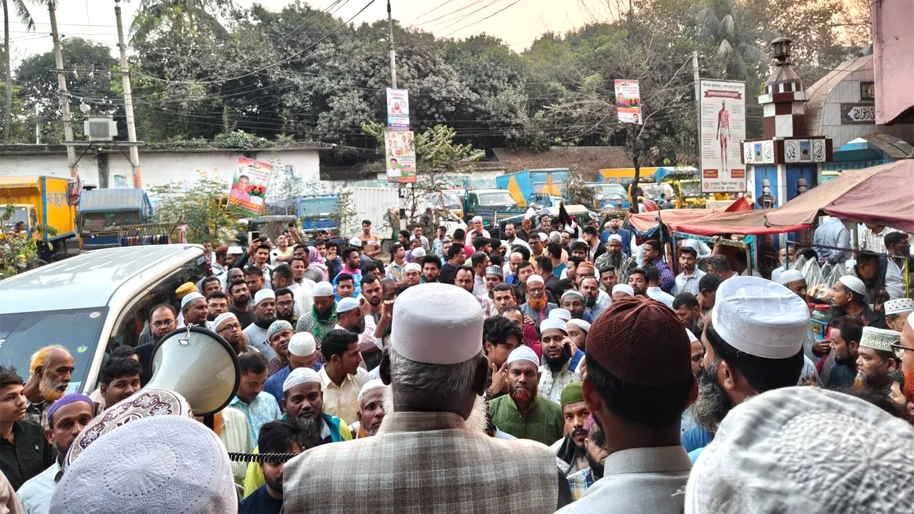 ঢাকায় অবস্থানরত ভোলা-২ আসনের ভোটারদের মাঝে জামায়াত প্রার্থীর গণসংযোগ