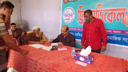 মুন্সীগঞ্জে বিপ্লব ও গণসংহতি দিবসে ব্যতিক্রম’র ফ্রি মেডিক্যাল ক্যাম্প