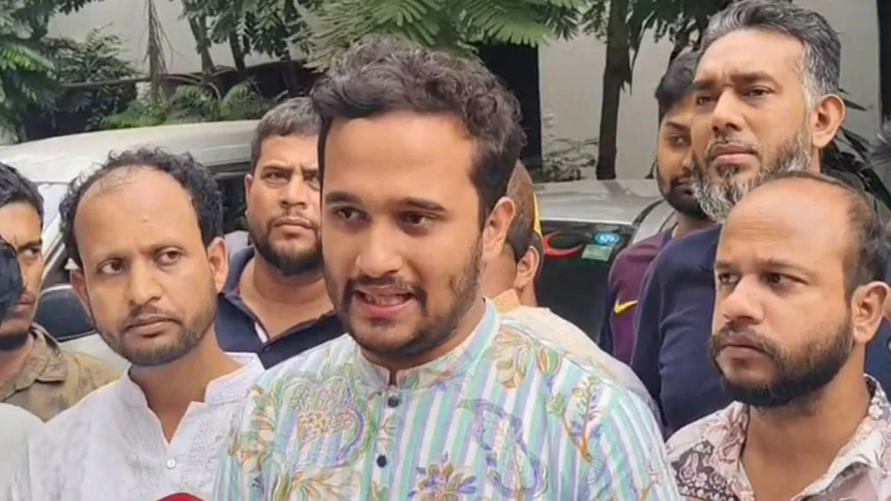 নূরকে দেখতে ঢাকা মেডিক্যালে মুগ্ধর ভাই স্নিগ্ধ