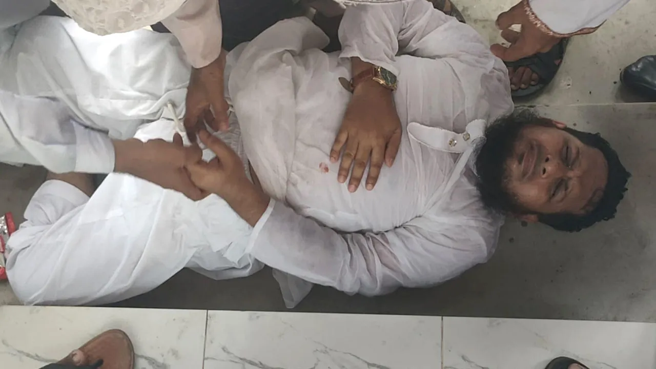 নারায়ণগঞ্জে জামায়াতের কর্মসূচিতে বিএনপির হামলা, আহত ৫