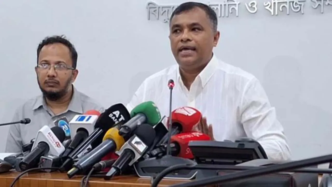 সরকার জ্বালানিতে মাসে আড়াই হাজার কোটি টাকা ভর্তুকি দিচ্ছে