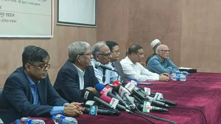 স্বাধীনতার পরপরই রাষ্ট্রের দায়িত্ব নেয়ারা জনগণের সাথে বিশ্বাসঘাতকতা করেছেন