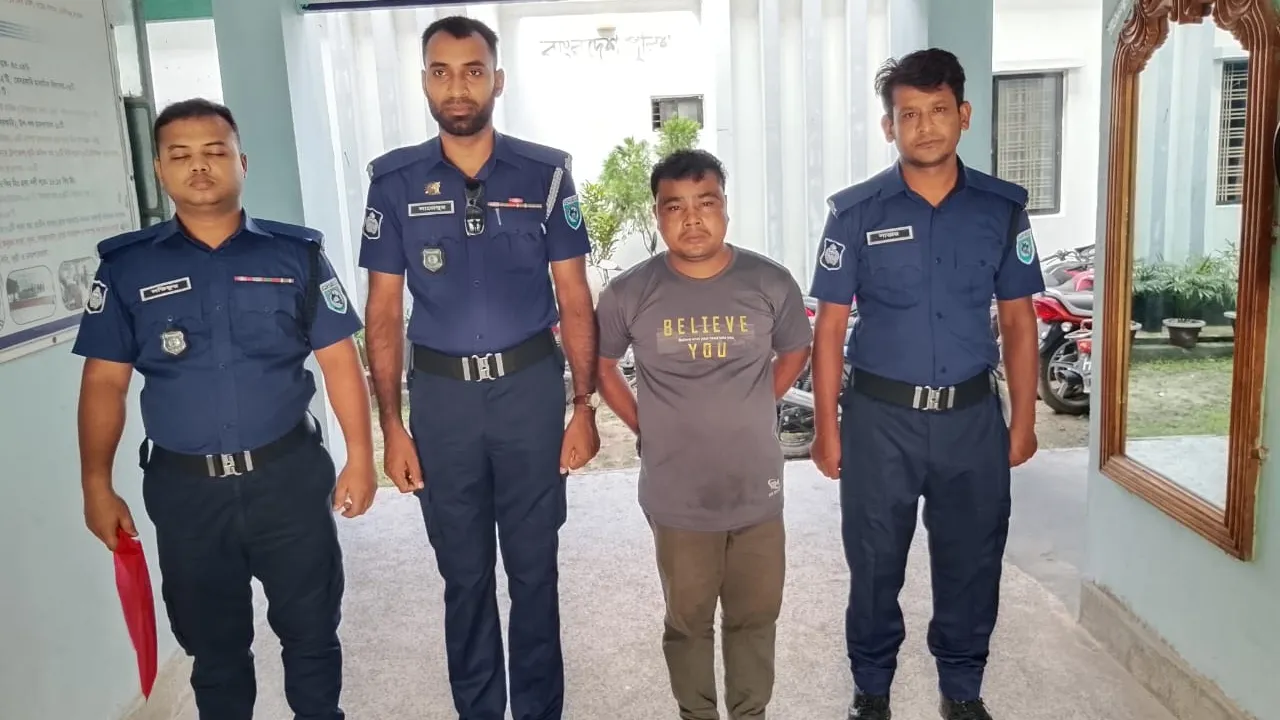 দেবীগঞ্জে রত্না হত্যা মামলার মূল আসামি গেফতার