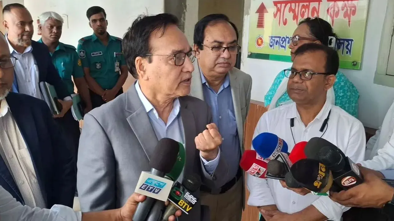 নির্বাচনে কোনো কর্মকর্তা পক্ষপাতিত্ব করলে প্রশাসনিক ব্যবস্থা