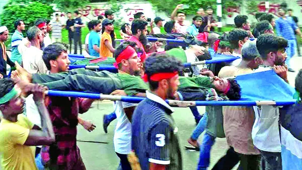 হাসিনার পতনের দিনেও গুলিতে নিহত ২০ আহত কয়েক হাজার