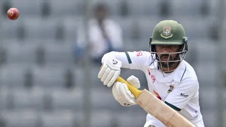 ১২০ রানে এগিয়ে মধ্যাহ্নবিরতিতে বাংলাদেশ