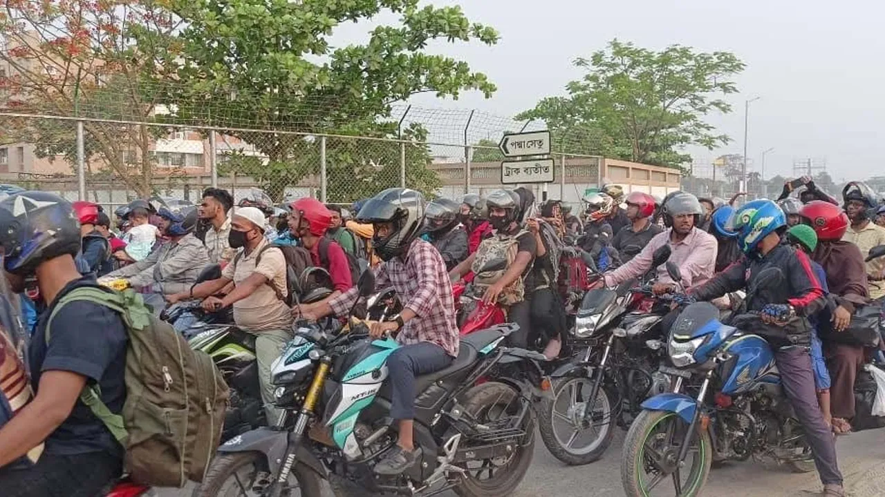আজ রাত ১২টা থেকে মোটরসাইকেল, কাল পরিবহন চলাচল বন্ধ