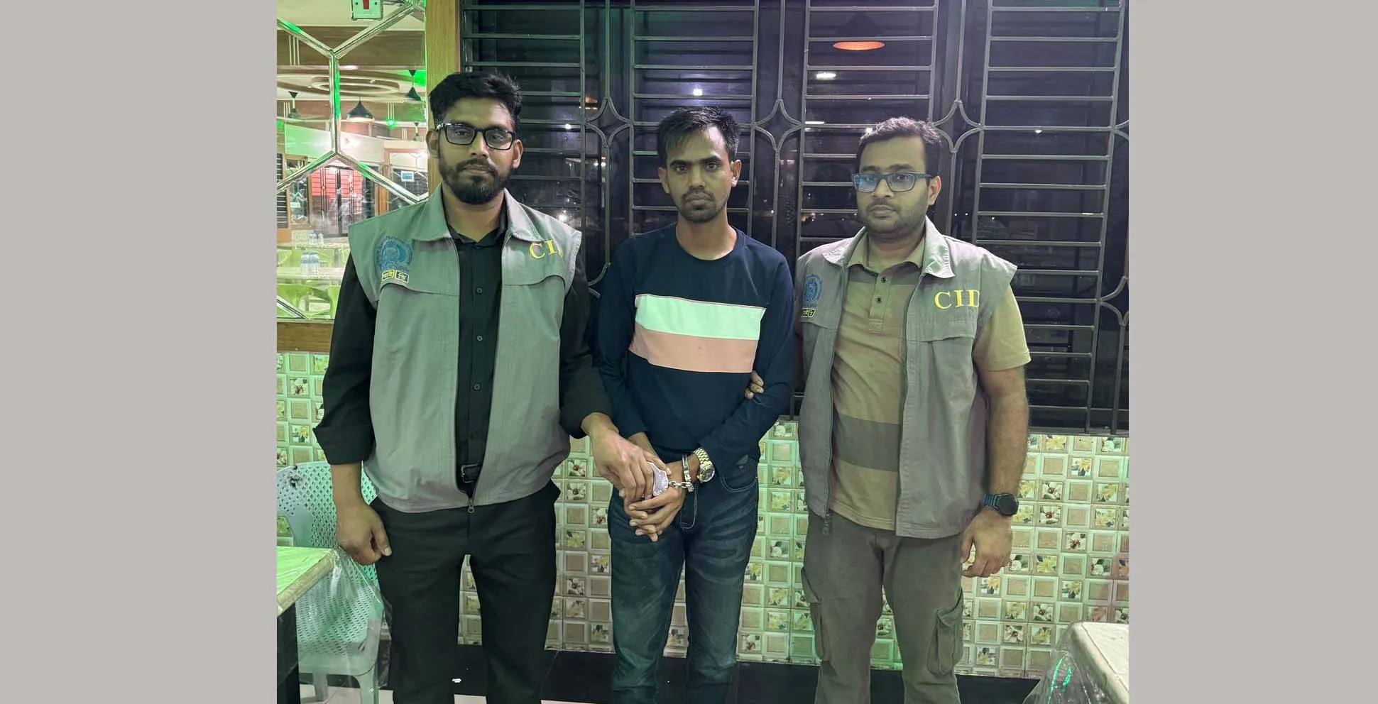 ফেসবুকে জাতীয় পরিচয়পত্রের তথ্য বিক্রি, গ্রেফতার ১