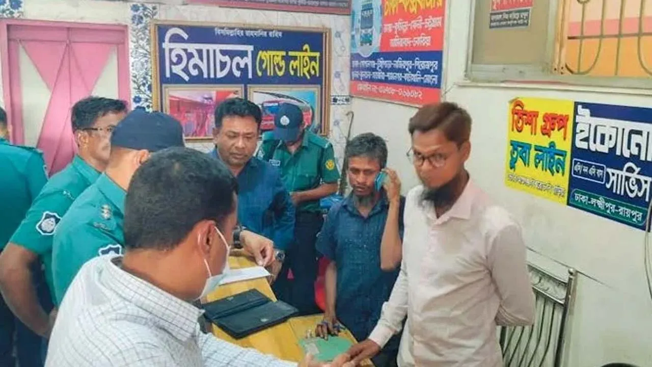 ঈদযাত্রায় যাত্রীদের ভোগান্তি রোধে  বিআরটিএ’র মোবাইল কোর্ট