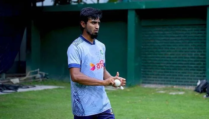 প্রথমবার ডাক পেলেন তানজিম সাকিব