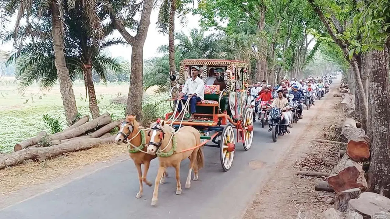 লালপুরে ইমামের রাজকীয় বিদায়