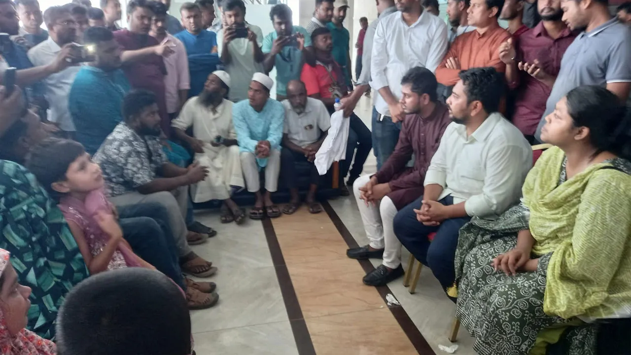 মৌলিক সংস্কারের মাধ্যমে দেশকে গড়ে তুলতে হবে : নাহিদ ইসলাম