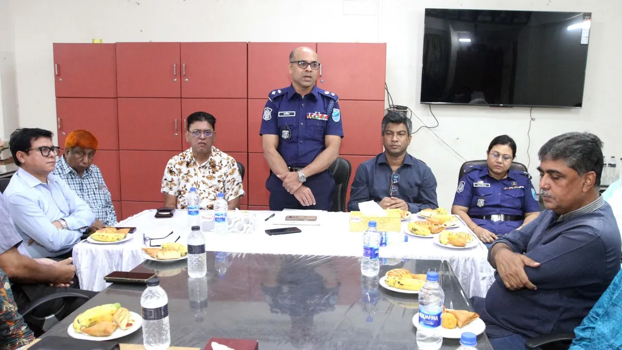শান্তিপূর্ণ নারায়ণগঞ্জ গড়ে তুলতে পুলিশ বদ্ধপরিকর : পুলিশ সুপার
