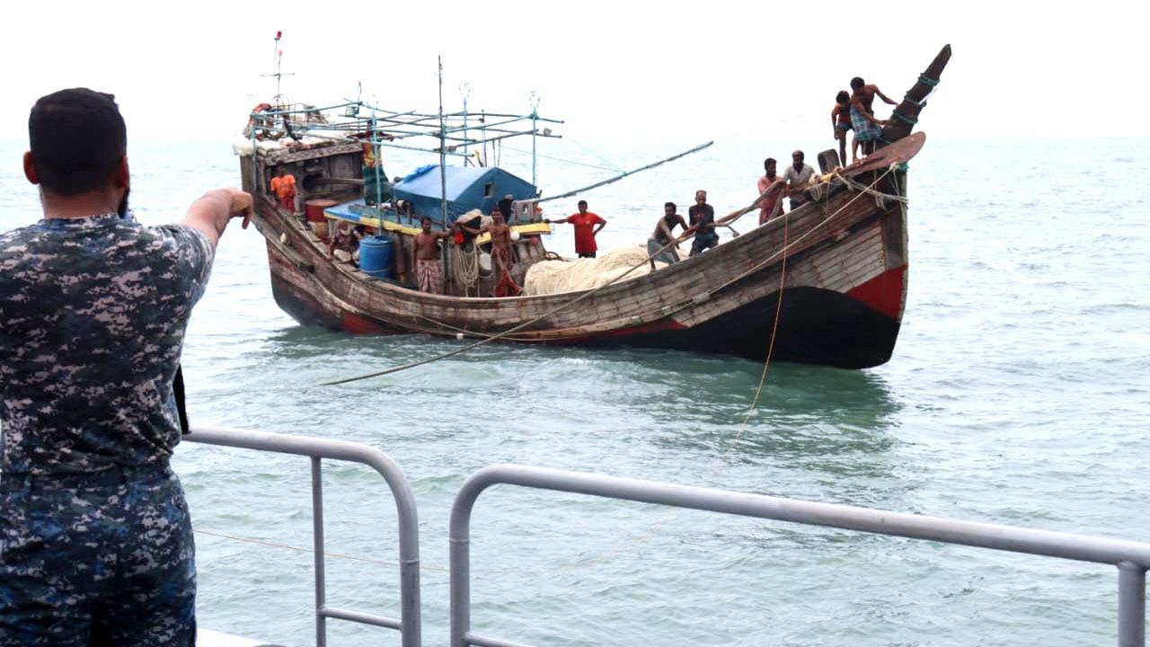 নৌবাহিনী