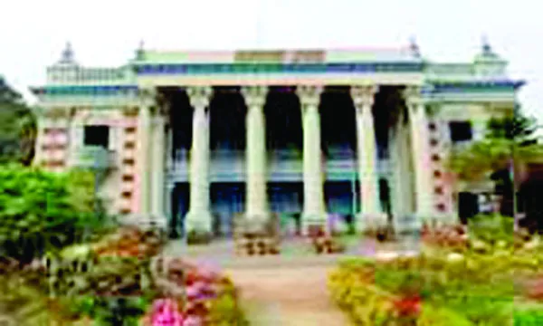 ছবি শুধু ছবি নয়