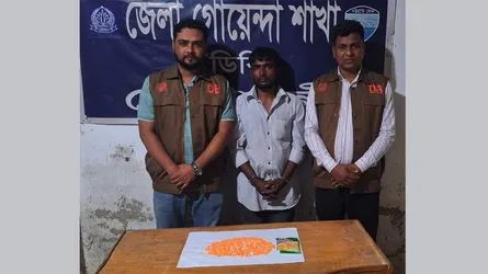 নোয়াখালীতে কক্সবাজারের ইয়াবা কারবারি গ্রেফতার