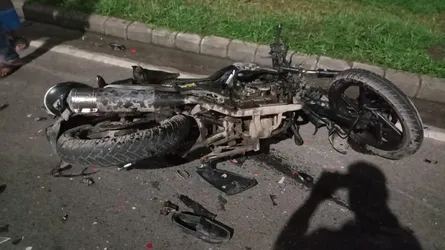 পদ্মা সেতুর টোল প্লাজার কাছে বাসের ধাক্কায় মোটরসাইকেলের ২ আরোহী নিহত