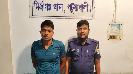 পটুয়াখালীতে বৃদ্ধাকে শ্বাসরোধ করে হত্যা মামলায় আসামি গ্রেফতার