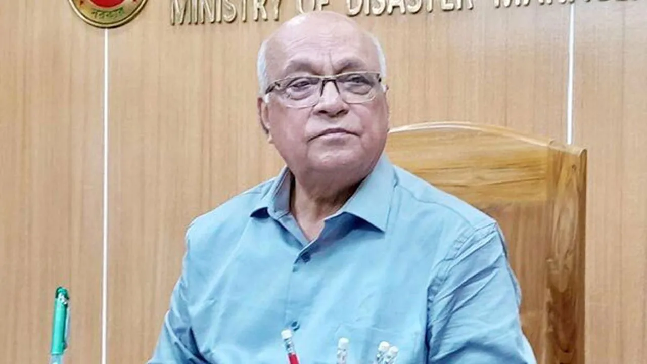 জীবন বাঁচাতে আগে ত্রাণ, পরে টেকসই বাঁধও হবে