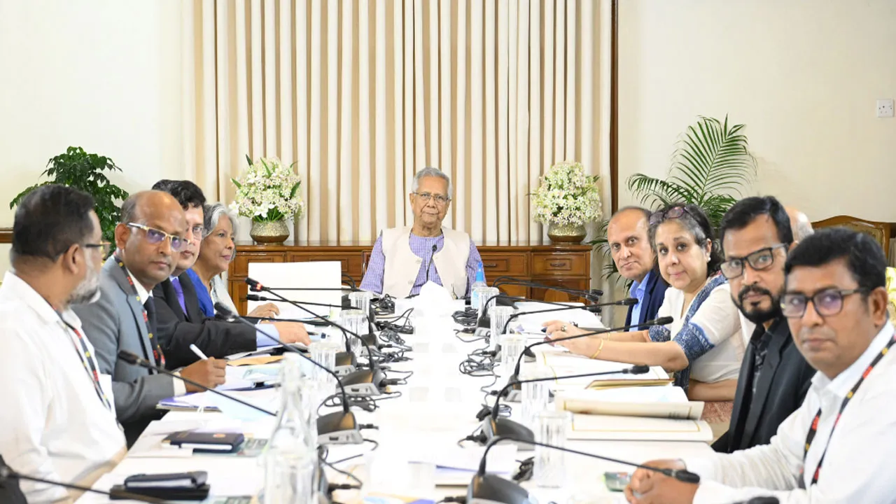 প্রান্তিক জনগোষ্ঠীর সেবা নিশ্চিতে সমাজসেবা কর্মকর্তাদের প্রধান উপদেষ্টার নির্দেশ