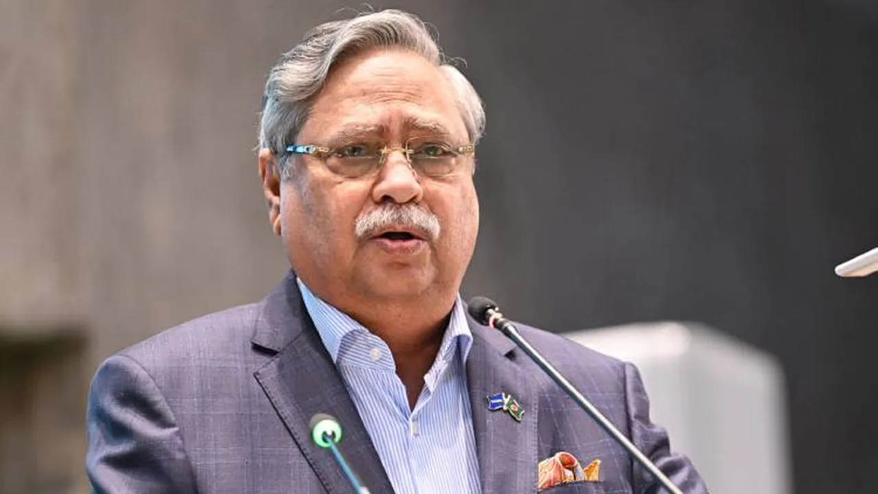 ডিসিদের জনগণের সেবায় নিবেদিত থাকার আহ্বান রাষ্ট্রপতির