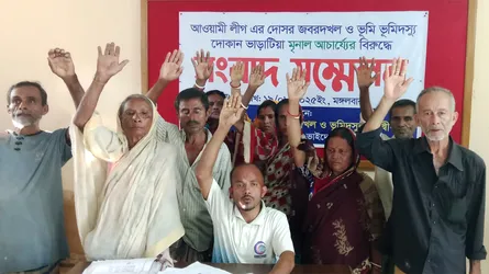 ঈদগাঁওতে দোকান ভাড়া নিয়ে দখলের অভিযোগ পূঁজা উদযাপন পরিষদ সভাপতির বিরুদ্ধে