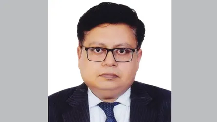 আগস্টে জনপ্রশাসন থেকে ধাক্কা দিয়ে বের করে দেয়া জিয়াউলকে সচিব পদে পদোন্নতি!