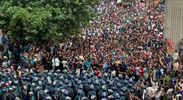 হাইকোর্টের যে রায় ঘিরে আন্দোলনে শেখ হাসিনার পতন ঘটে