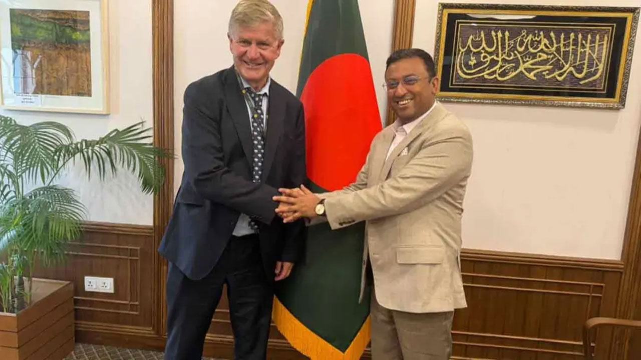 পররাষ্ট্র-উপদেষ্টা