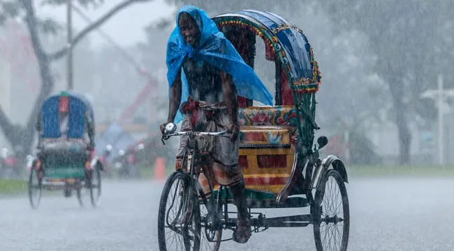 দেশজুড়ে বৃষ্টির সম্ভাবনা, থাকছে ভারী বর্ষণের শঙ্কাও