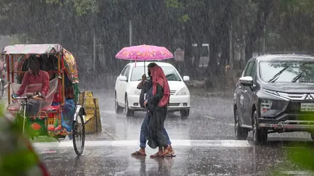 টানা বৃষ্টির পূর্বাভাস আবহাওয়া অফিসের
