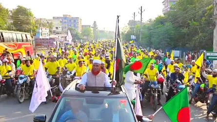 মেহেরপুরে জামায়াত প্রার্থীর পক্ষে বর্ণাঢ্য র‌্যালি