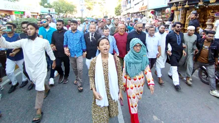 হাসিনার ফাঁসির রায়ে সিলেটে আনন্দ মিছিল, মিষ্টি বিতরণ