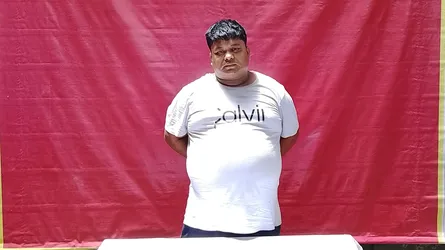 আশুগঞ্জে টিকিট কালোবাজারি ‘বলদা রমজান’ গ্রেফতার