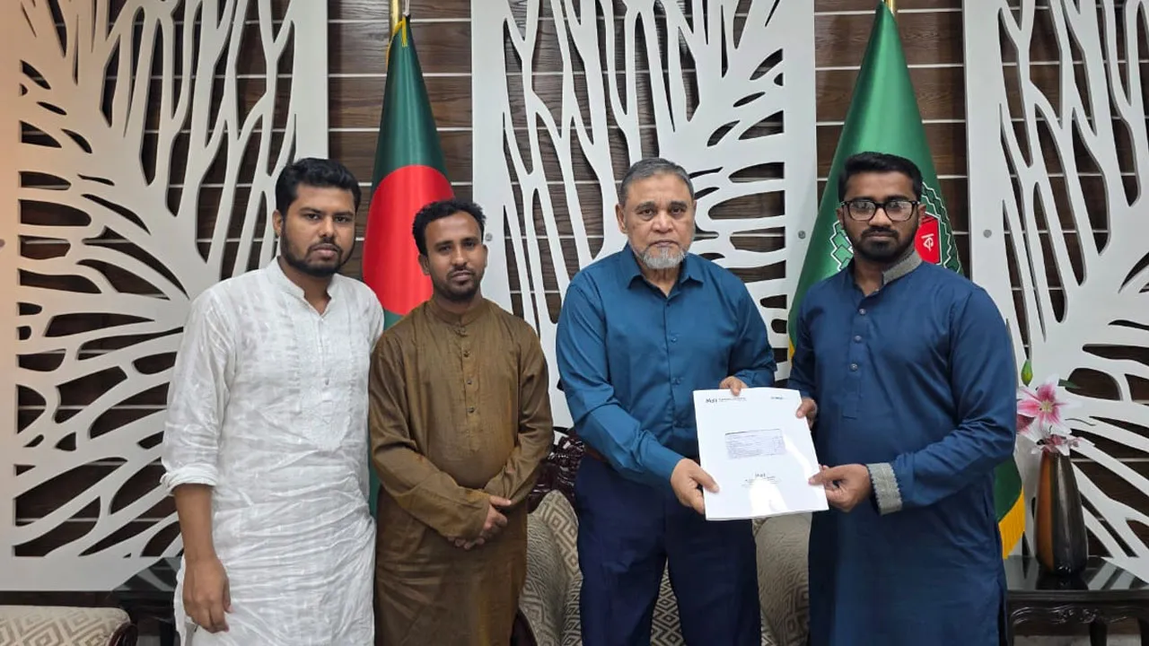 জাতীয় পার্টিকে নিষিদ্ধ না করলে আ’লীগ তাদের রূপে ফিরে আসবে : রাশেদ খান