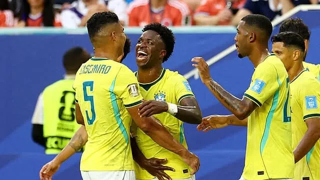 গ্রুপ চ্যাম্পিয়ন হয়েই নকআউটে ব্রাজিল, ফিরলেন নেইমার