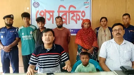 লোহাগড়ায় শিশুকে অপহরণ করে মুক্তিপণ দাবি, শিশু উদ্ধারসহ আটক ৪