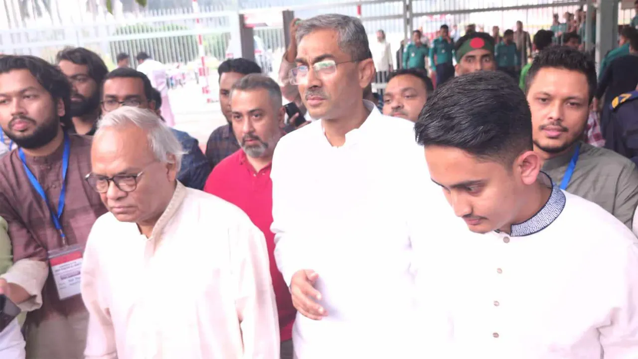 ‘জাতীয় নাগরিক পার্টি’র আত্মপ্রকাশ অনুষ্ঠানে যোগ দিয়েছেন রিজভী-এ্যানি