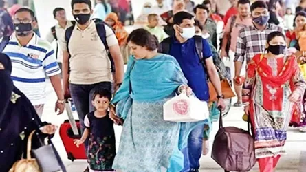 ঈদের ছুটি কাটিয়ে রাজধানীমুখী মানুষ