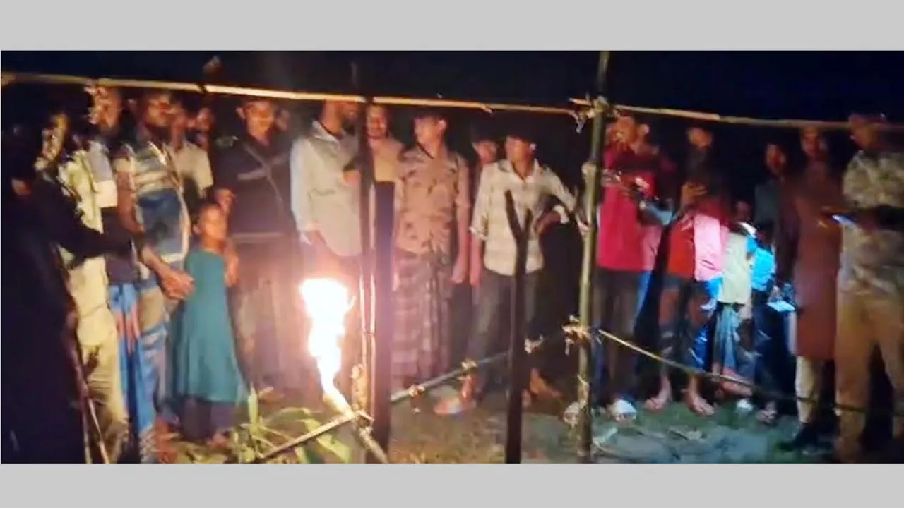 রাঙ্গাবালীতে গভীর নলকূপে পানির বদলে উঠছে গ্যাস