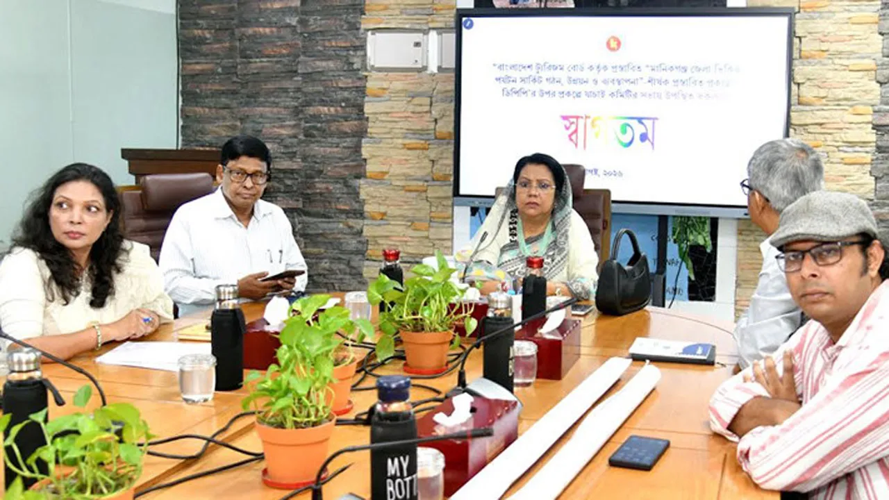 দেশে নিরাপদ পর্যটন নিশ্চিতে সবাইকে এগিয়ে আসার আহ্বান পর্যটন মন্ত্রীর