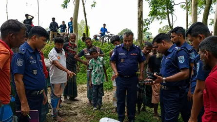 নবাবগঞ্জে আম বাগান থেকে গৃহবধূর লাশ উদ্ধার