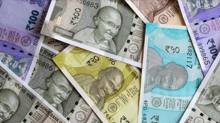 সর্বকালের সর্বনিম্নে ভারতীয় রুপির মান