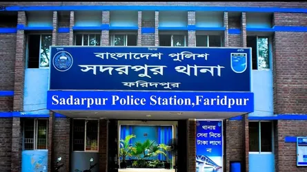 ফরিদপুরে সন্তানকে গলাকেটে হত্যা করে মায়ের আত্মহত্যা