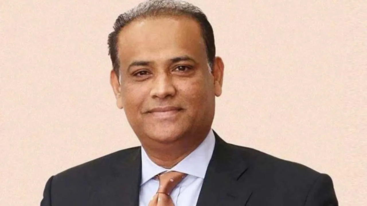 সাবেক ভূমিমন্ত্রী সাইফুজ্জামানসহ ৩৬ জনের বিচার শুরু